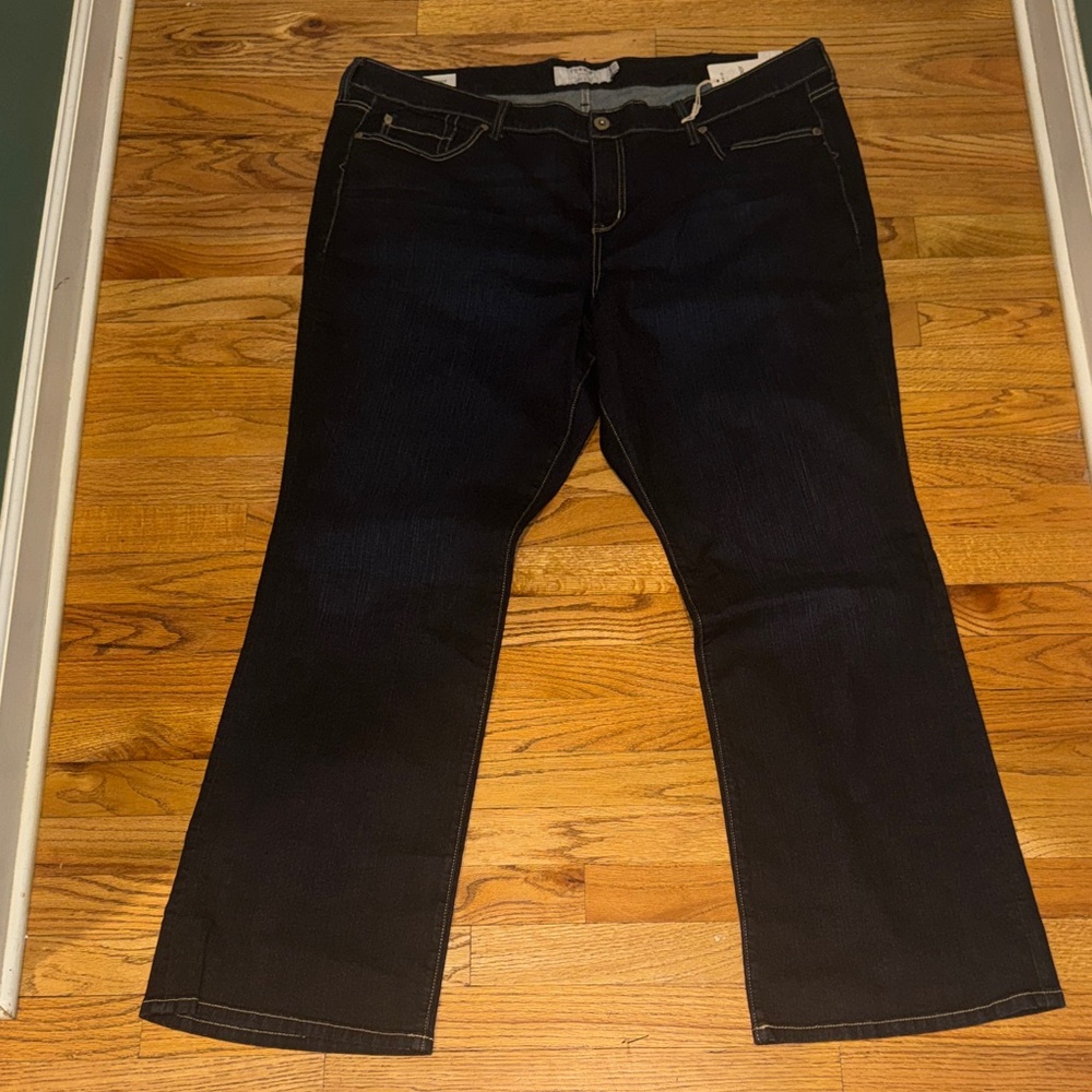 Torrid Dark Blue slim bootcut‎ Jeans size 24R. Nwt